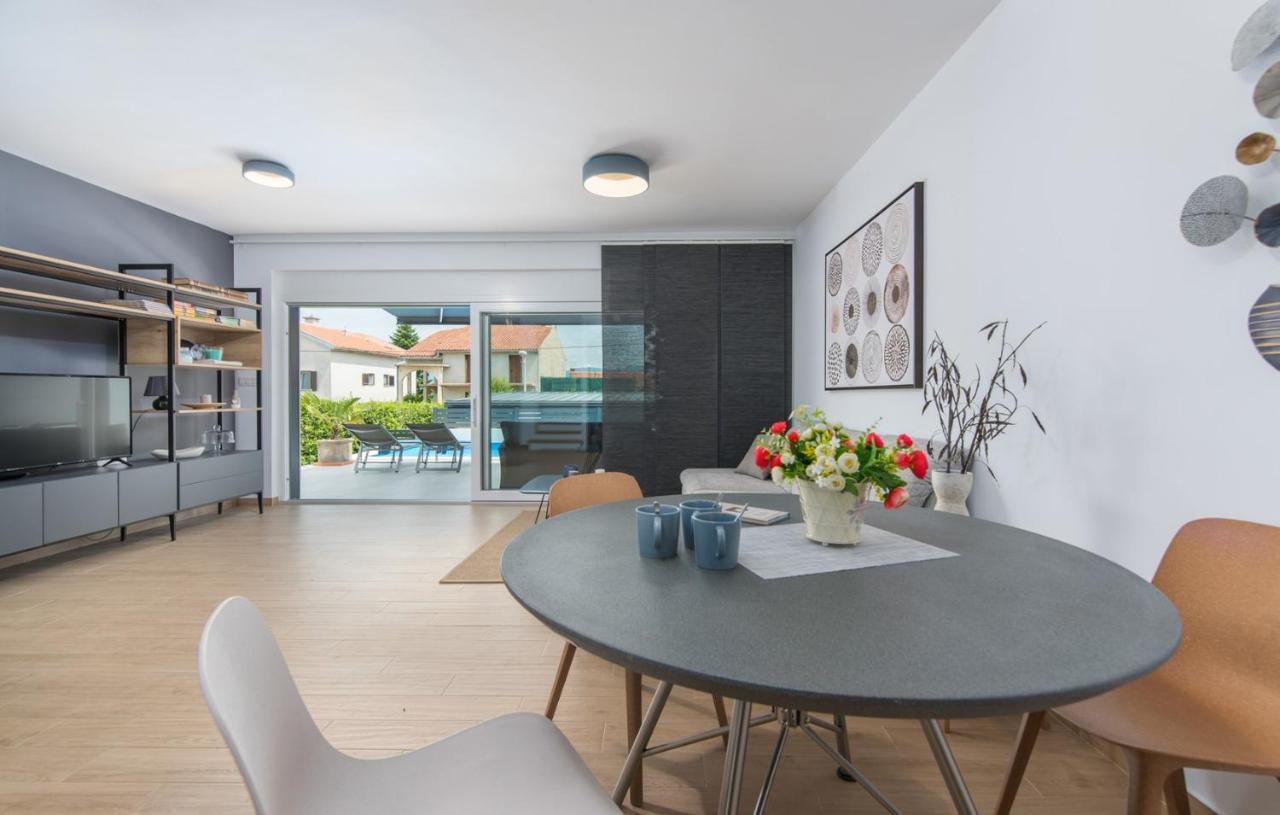 Villa Mondo Adria นยีวีเซ ภายนอก รูปภาพ